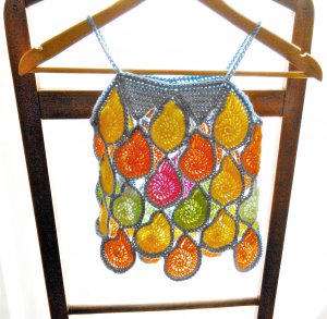 1kislany-felso-horgolt-csigakból