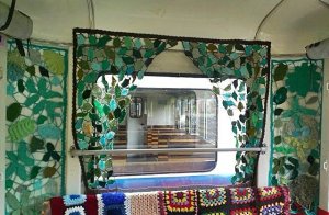 gerillakotes-gyermekvasut-hatso-ablak-lugas