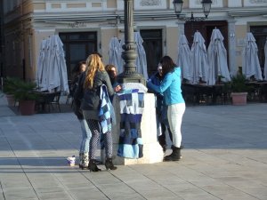 Waldorf-Gimnazium-yarn-bombing-2015-gyor